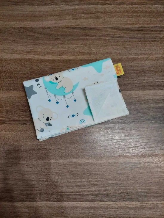 Подложки за повиване на бебе Тънка непромокаема подложка за повиване на бебе КОАЛИ